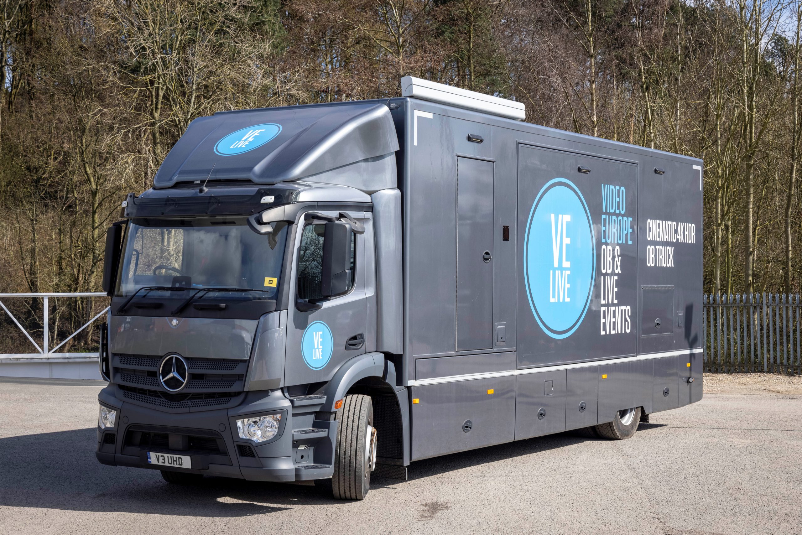 Mercedes Antos 1824L single expanding truck