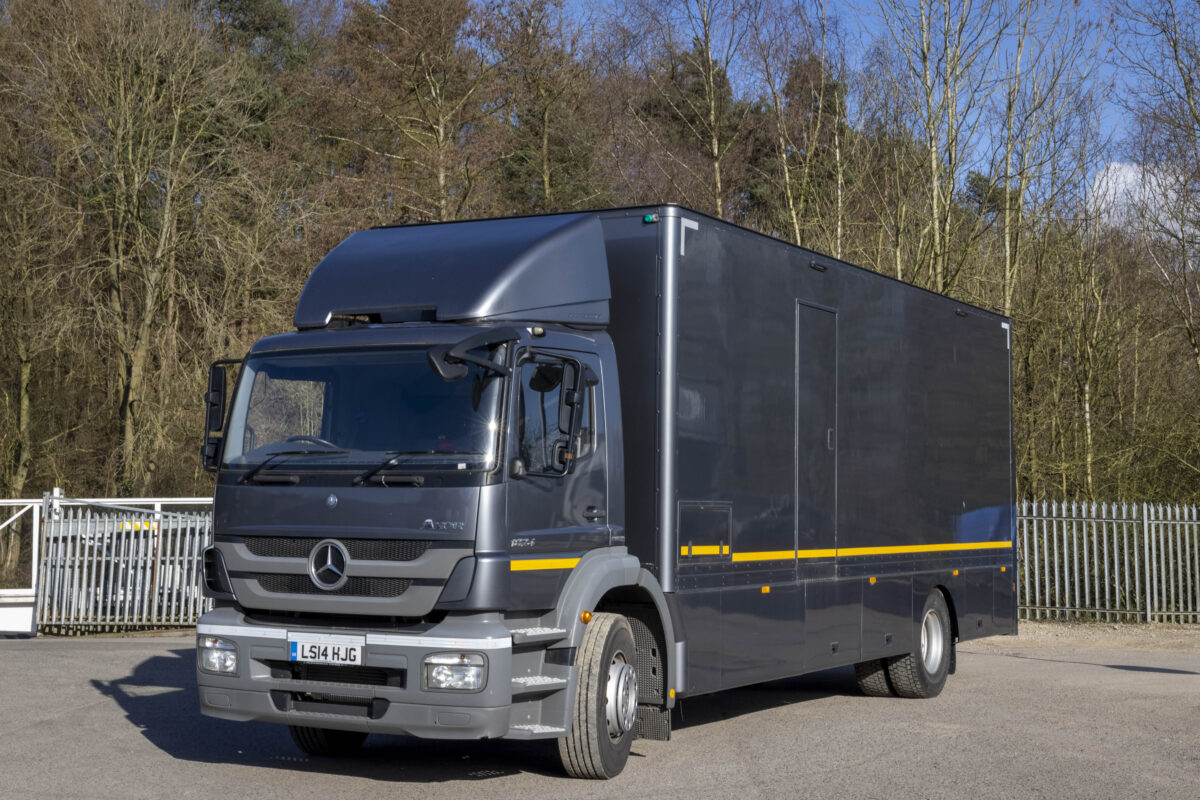 Mercedes Axor 1824 Tender