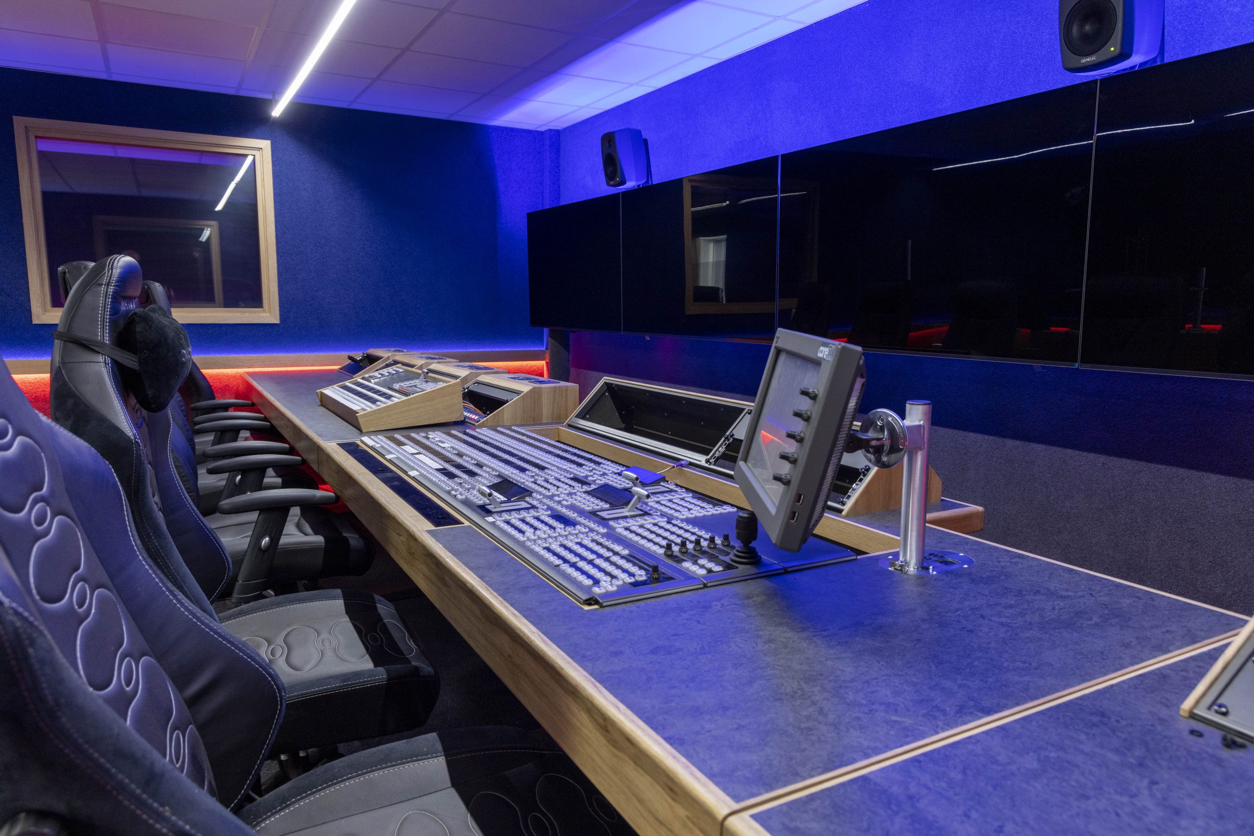 Arena OB Trucks Interior