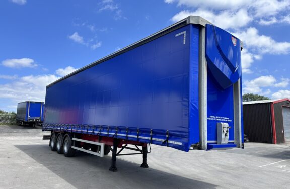 Selection of Tiger Tri-Axle Curtainside Trailers for Sale