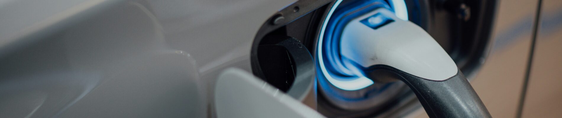 EVs: The Latest Advancements and Challenges